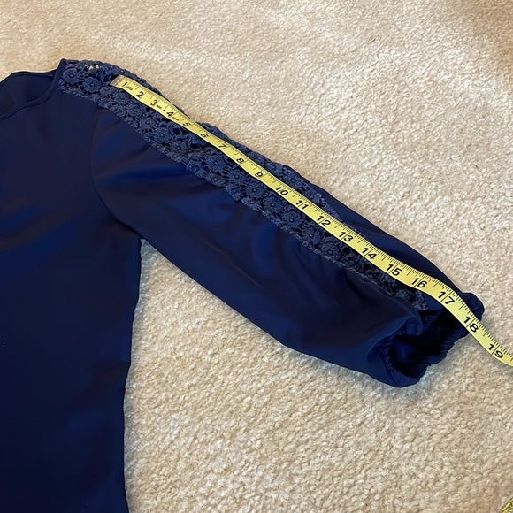 Dana Buchman Size L LaceTrimmed Long Sleeve Top - Picture 7 of 9